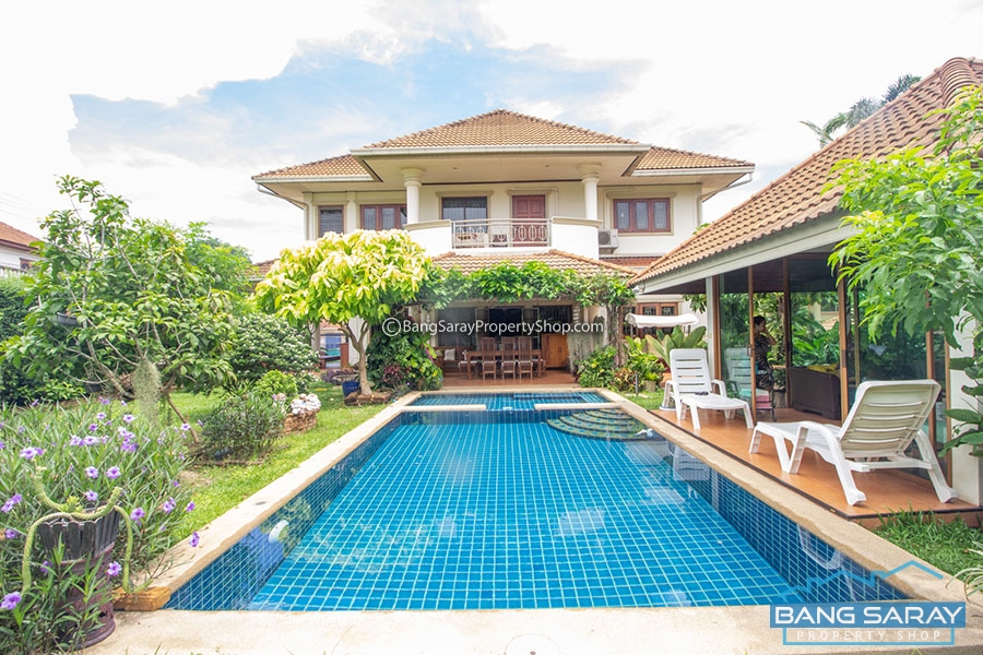 Two Storey Pool Villa for Sale in Na Jomtien - Bang Saray. House  For sale