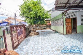 House For Sale In Heart Of Bang Saray, Beachside - 3 Bedrooms House For Sale In Bang Saray, Na Jomtien