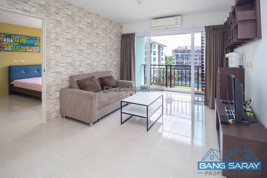 One Bedroom Codo for Sale in Bang Saray, Pool & Lake View Condo  For sale