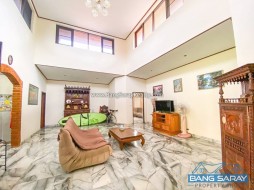 House For Sale, Just 350 M. To The Beach. - 3 Bedrooms House For Sale In Na-Jomtien, Na Jomtien