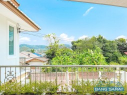 2 Storey Cozy House Newly Renovated For Sale - 5 Bedrooms House For Sale In Sattahip, Na Jomtien