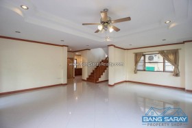 Two Story House, Corner Plot  For Rent - 4 Bedrooms House For Rent In Bang Saray, Na Jomtien