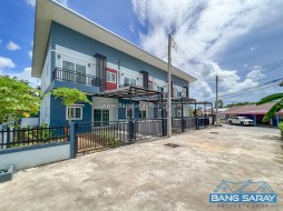 Town Home For Sale Near NongNuch Garden - 3 Bedrooms House For Sale In Bang Saray, Na Jomtien