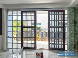 2 Story House For Sale In Na Jomtien, 250m. To Beach - 4 Bedrooms House For Sale In Na-Jomtien, Na Jomtien