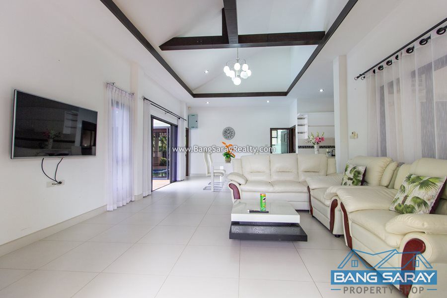 Single Story Pool Villa for Rent in Na Jomtien House  For rent