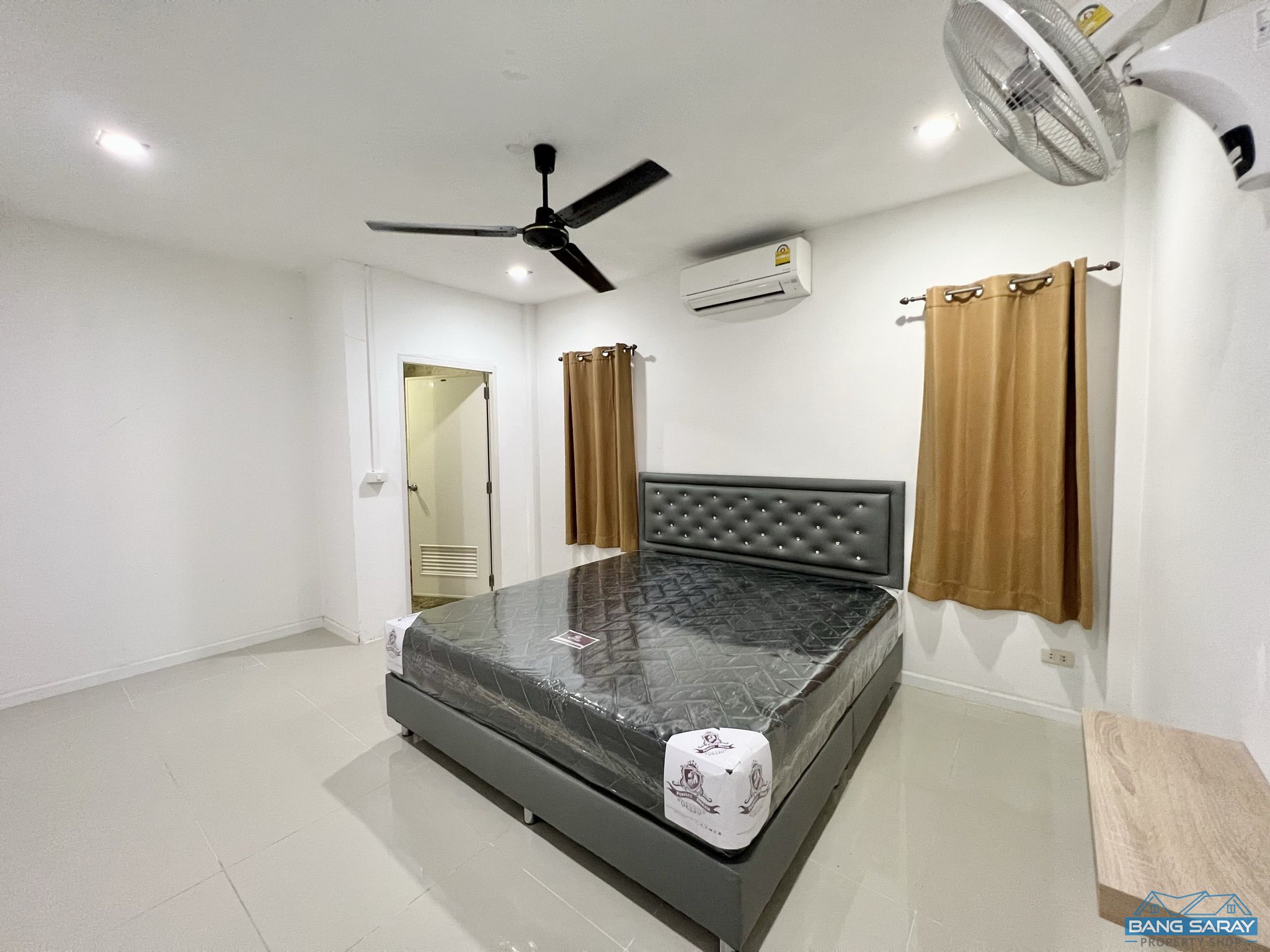 House for Rent in Bang Saray Beachside House  For rent