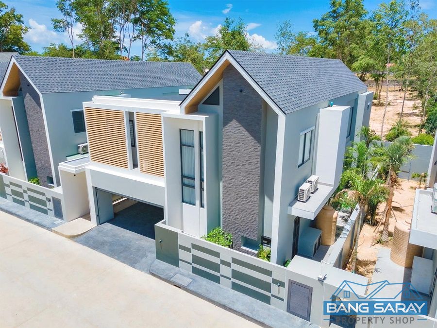 Modern Luxury Style Pool villa Pattaya (Brand new!) House  For sale