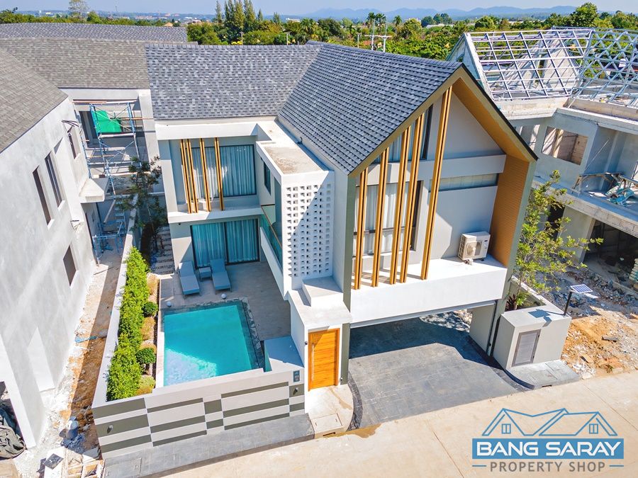 Modern Luxury Style Pool villa Pattaya (Brand new!) House  For sale