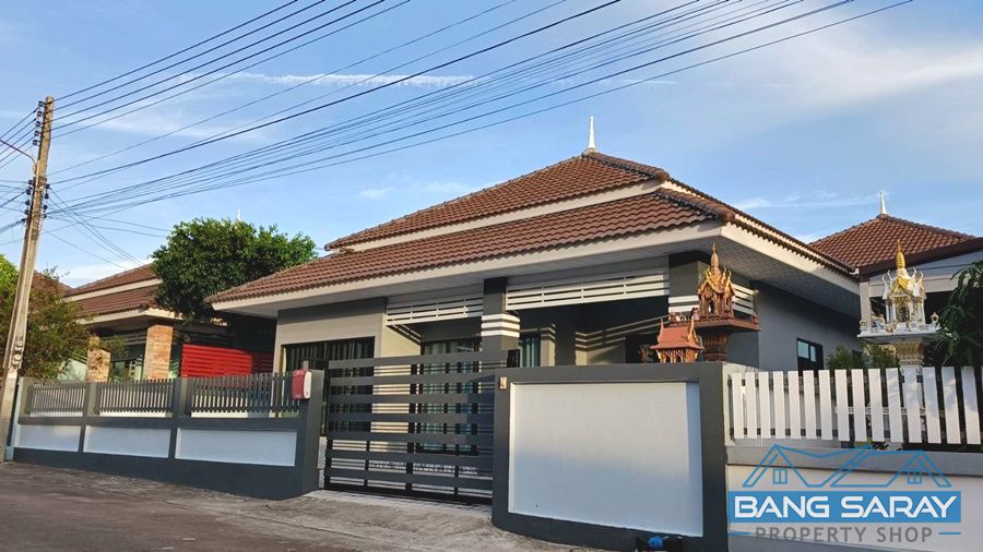 Single house for Sale in Bang Saray Soi BoonThavorn House  For sale