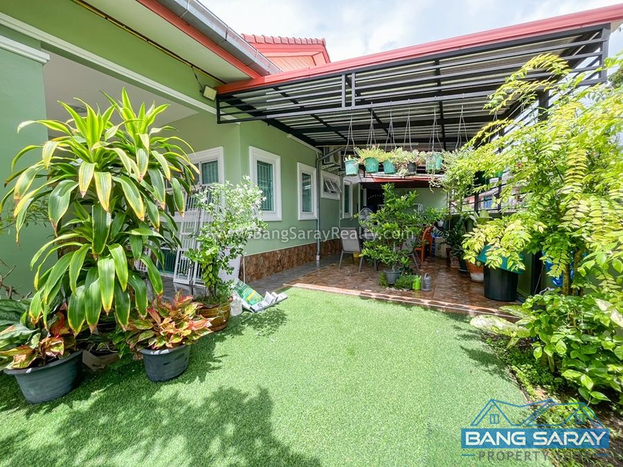 Newly Renovate, Corner House in Bang Saray House  For sale