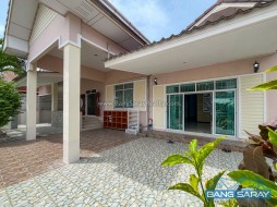 Urgent Sale! Detached House For Sale In Bang Saray Beachside - 3 Bedrooms House For Sale In Bang Saray, Na Jomtien