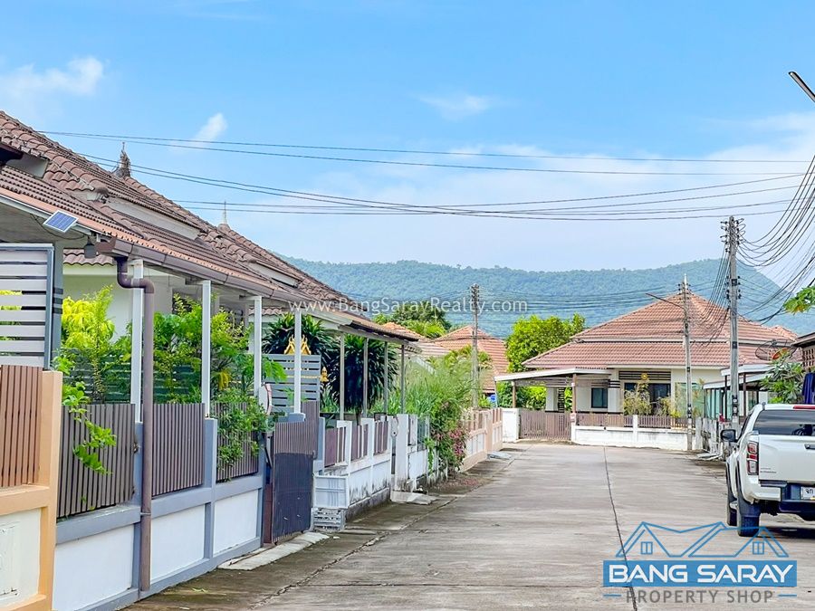 Single house for Sale in Bang Saray Soi BoonThavorn House  For sale