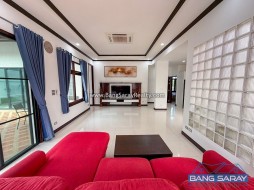 Corner House With Private Swimming Pool, Bang Saray - 4 Bedrooms House For Sale And Rent In Bang Saray, Na Jomtien