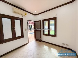 Corner House With Private Swimming Pool, Bang Saray - 4 Bedrooms House For Sale And Rent In Bang Saray, Na Jomtien
